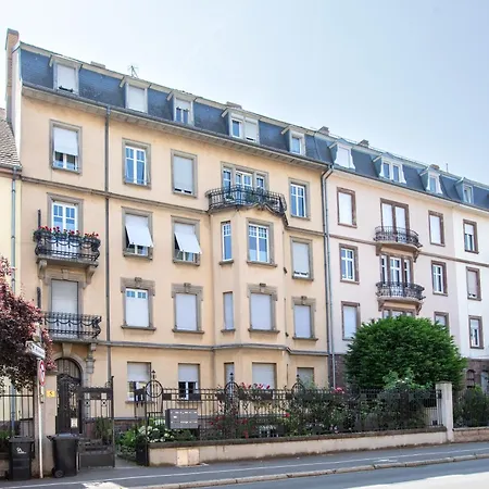 Apartment Ganzaliesele, Ideal Escapade A Deux, Vue Vosges, Gare A 2 Minutes A Pied, Centre Historique De Colmar, Lumineux Et Calme, Arrivee Autonome Colmar